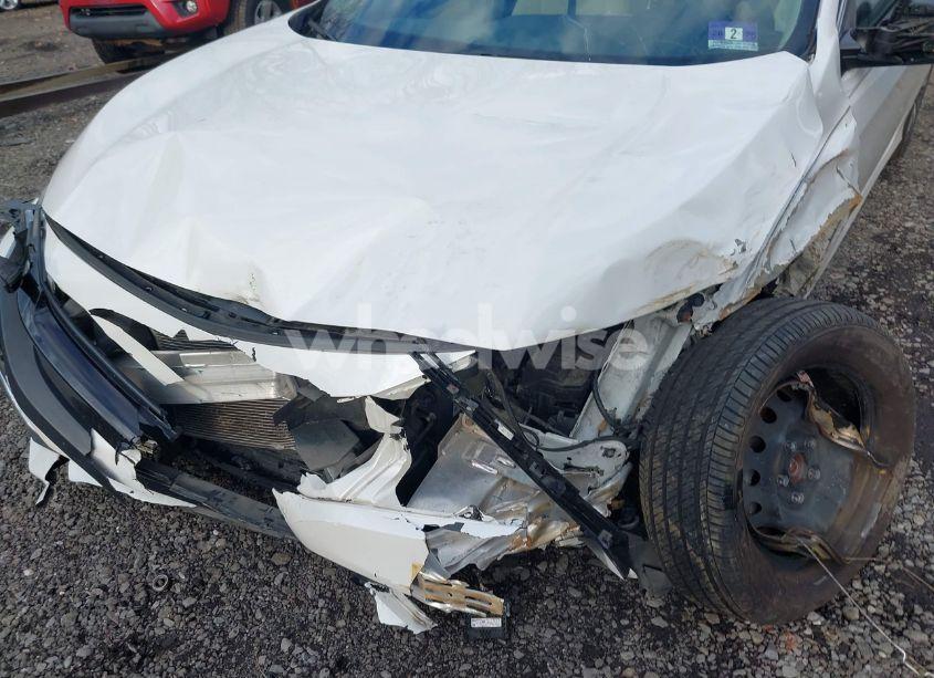 Photo 6 of 2019 Honda Civic LX (VIN 19XFC2F63KE203225)