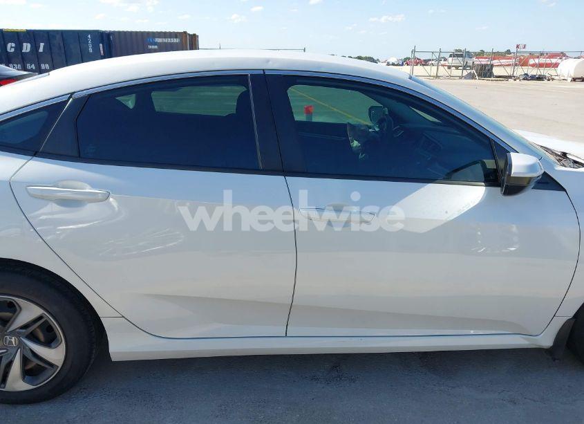 Photo 13 of 2020 Honda Civic LX (VIN 19XFC2F63LE026791)
