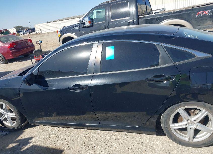 Photo 15 of 2019 Honda Civic LX (VIN 19XFC2F64KE001297)