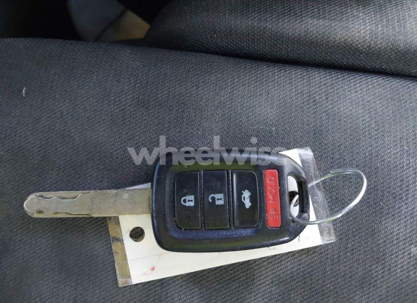 Photo 11 of 2019 Honda Civic LX (VIN 19XFC2F64KE007102)