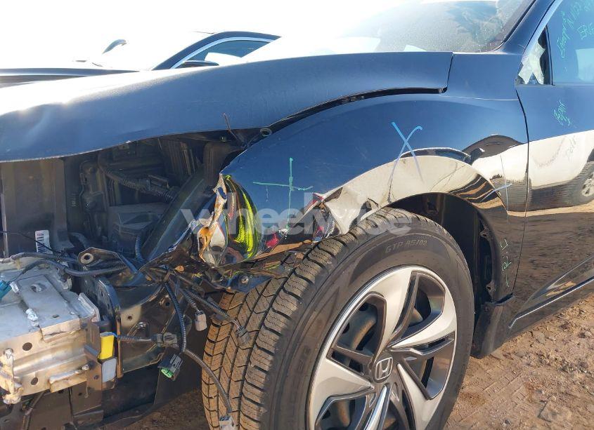 Photo 18 of 2019 Honda Civic LX (VIN 19XFC2F64KE007102)