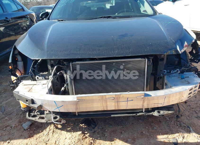 Photo 6 of 2019 Honda Civic LX (VIN 19XFC2F64KE007102)