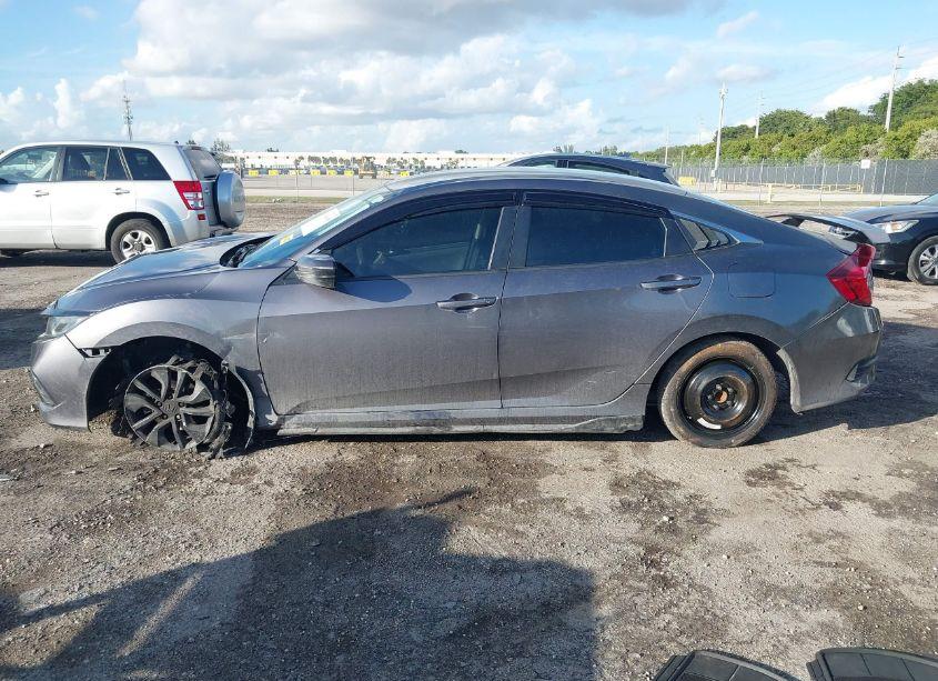 Photo 14 of 2019 Honda Civic LX (VIN 19XFC2F64KE011053)