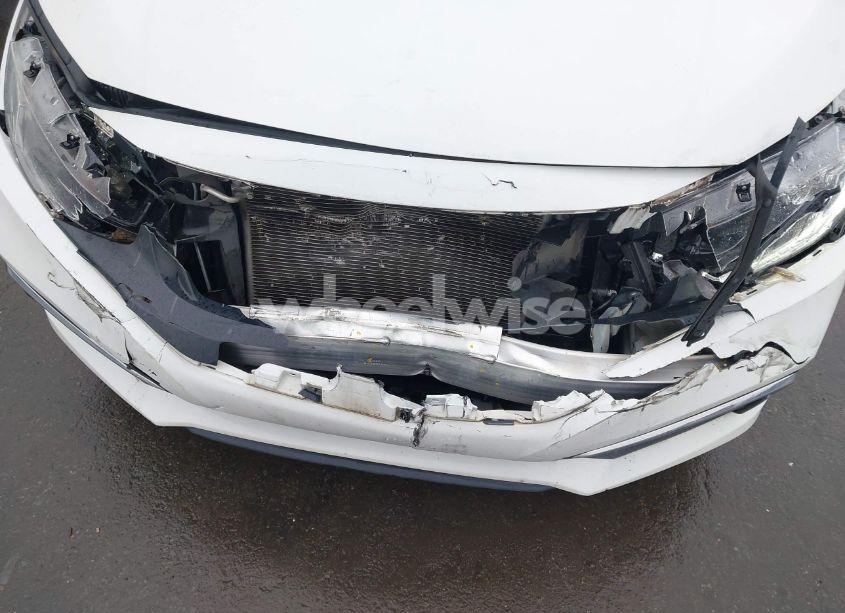 Photo 17 of 2019 Honda Civic LX (VIN 19XFC2F64KE014924)