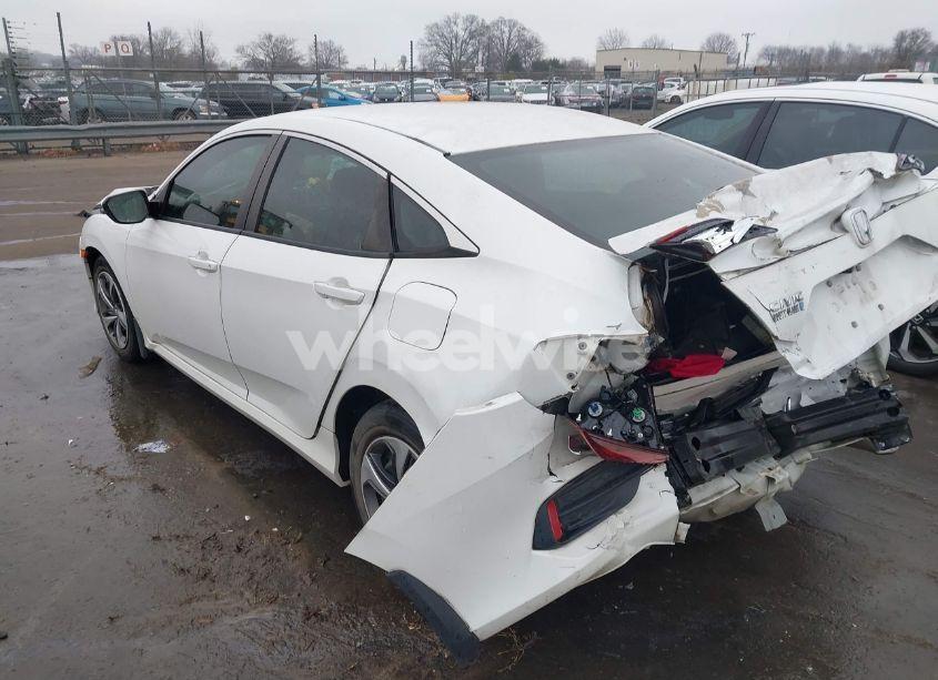 Photo 3 of 2019 Honda Civic LX (VIN 19XFC2F64KE014924)