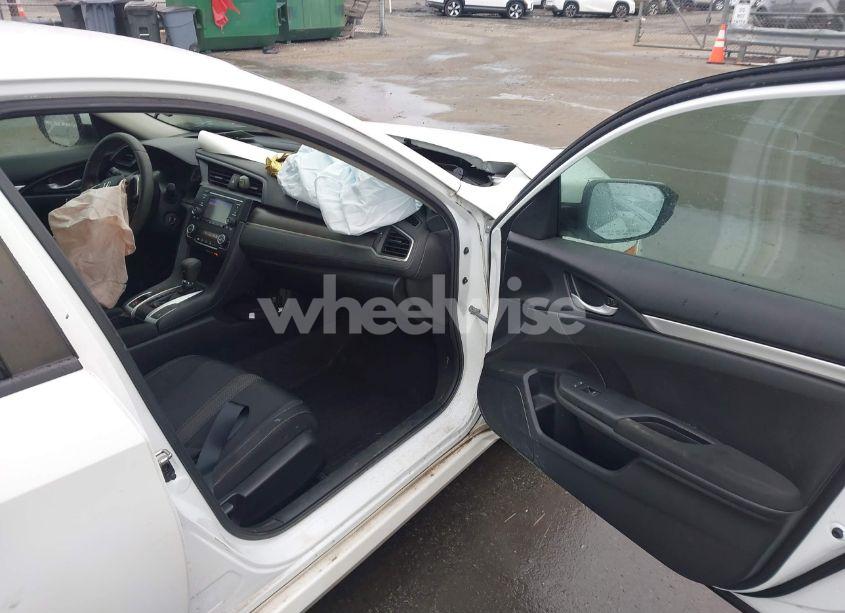 Photo 5 of 2019 Honda Civic LX (VIN 19XFC2F64KE014924)