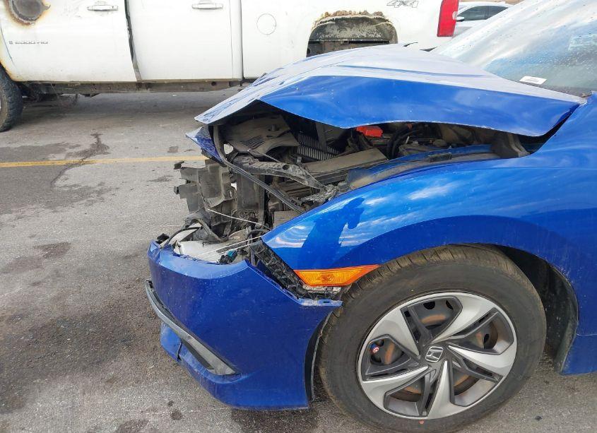 Photo 6 of 2019 Honda Civic LX (VIN 19XFC2F65KE013877)