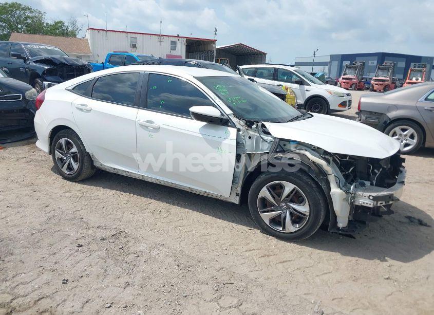2019 Honda Civic LX (VIN 19XFC2F65KE015967) main photo