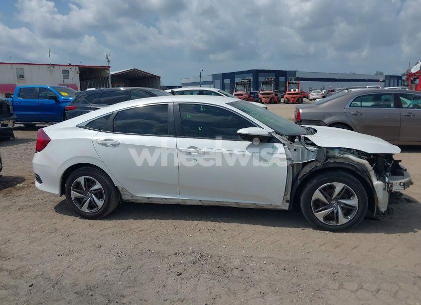 Photo 14 of 2019 Honda Civic LX (VIN 19XFC2F65KE015967)