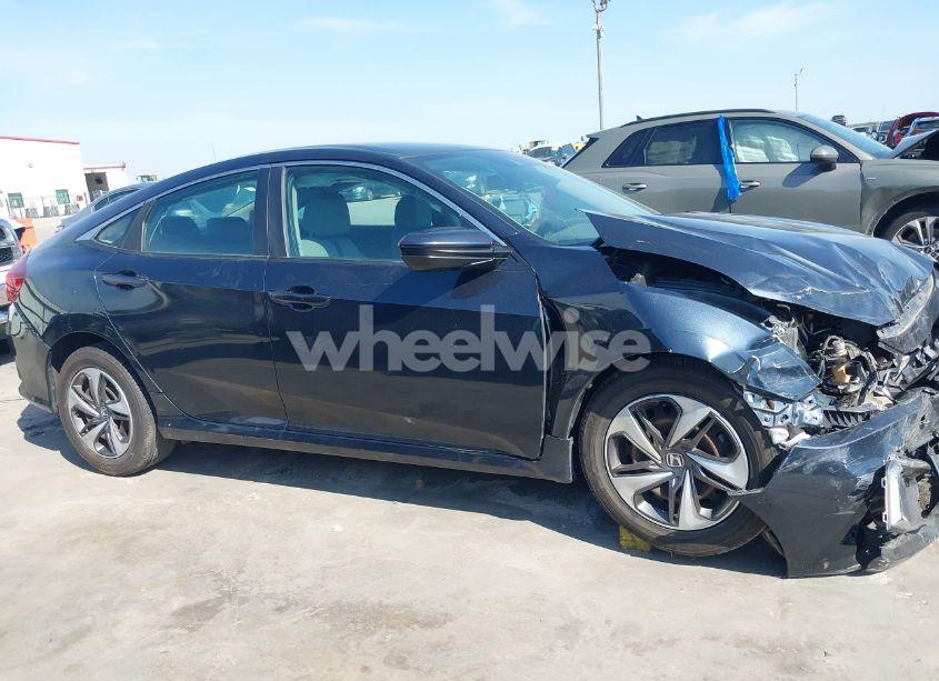 Photo 13 of 2019 Honda Civic LX (VIN 19XFC2F65KE027701)