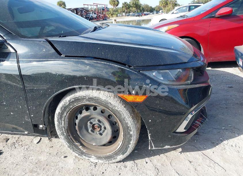 Photo 17 of 2019 Honda Civic LX (VIN 19XFC2F65KE029450)