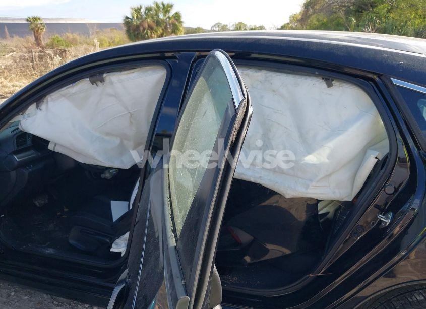 Photo 21 of 2019 Honda Civic LX (VIN 19XFC2F65KE029450)