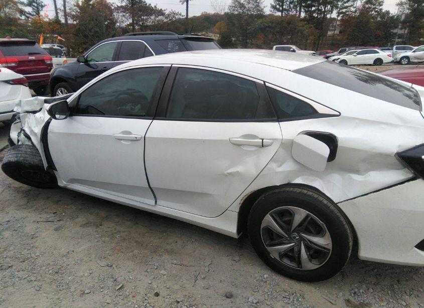 Photo 14 of 2019 Honda Civic LX (VIN 19XFC2F65KE033174)