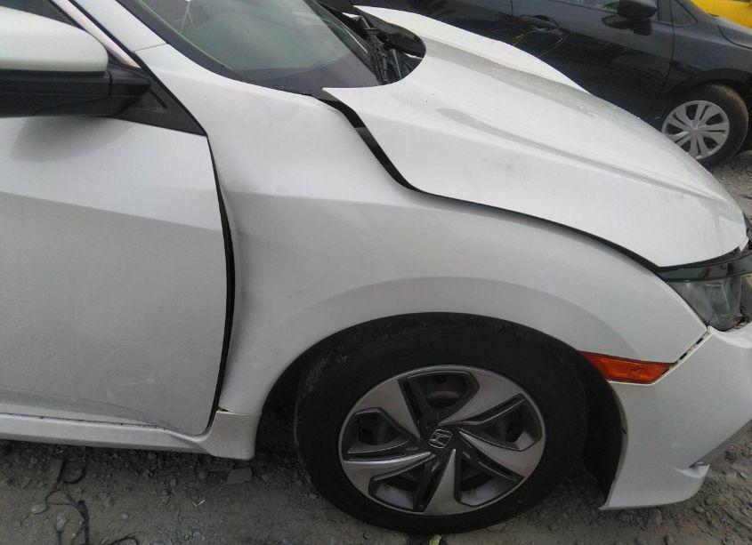 Photo 17 of 2019 Honda Civic LX (VIN 19XFC2F65KE033174)