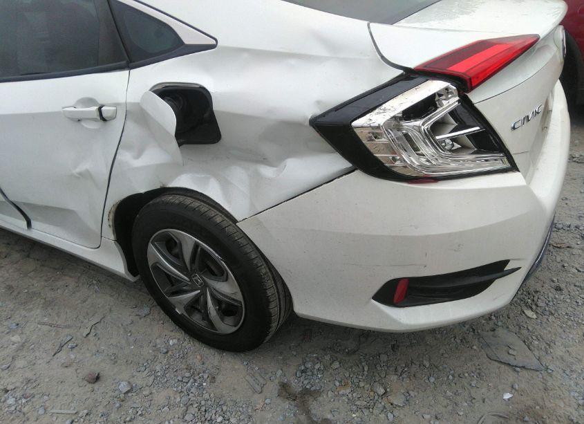 Photo 18 of 2019 Honda Civic LX (VIN 19XFC2F65KE033174)