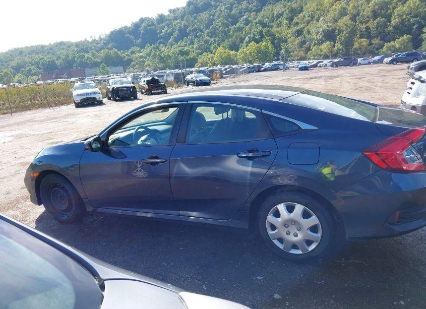 Photo 14 of 2019 Honda Civic LX (VIN 19XFC2F65KE034521)