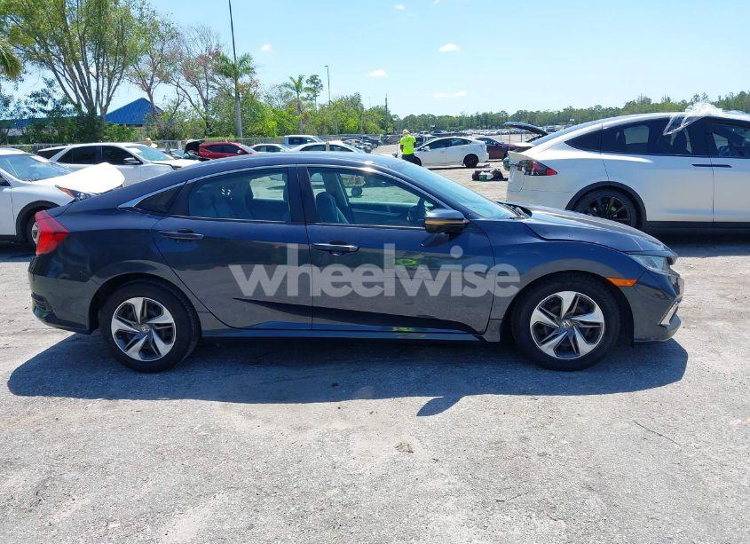 Photo 13 of 2019 Honda Civic LX (VIN 19XFC2F65KE038312)
