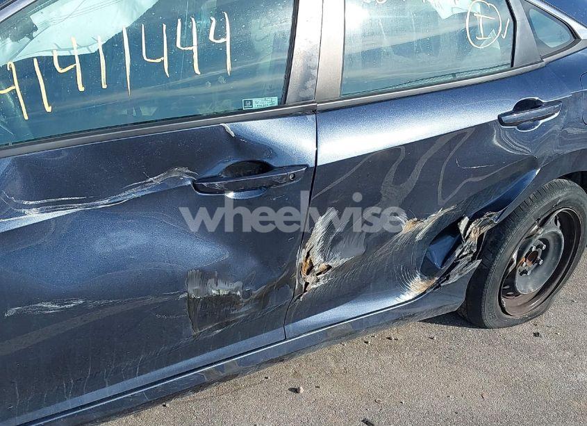 Photo 6 of 2020 Honda Civic LX (VIN 19XFC2F65LE027389)