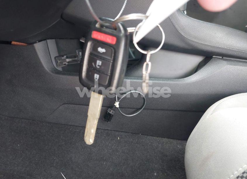 Photo 11 of 2019 Honda Civic LX (VIN 19XFC2F66KE024399)