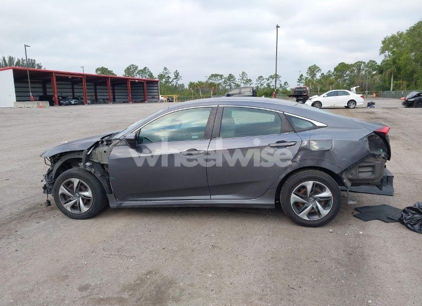 Photo 14 of 2019 Honda Civic LX (VIN 19XFC2F66KE024399)