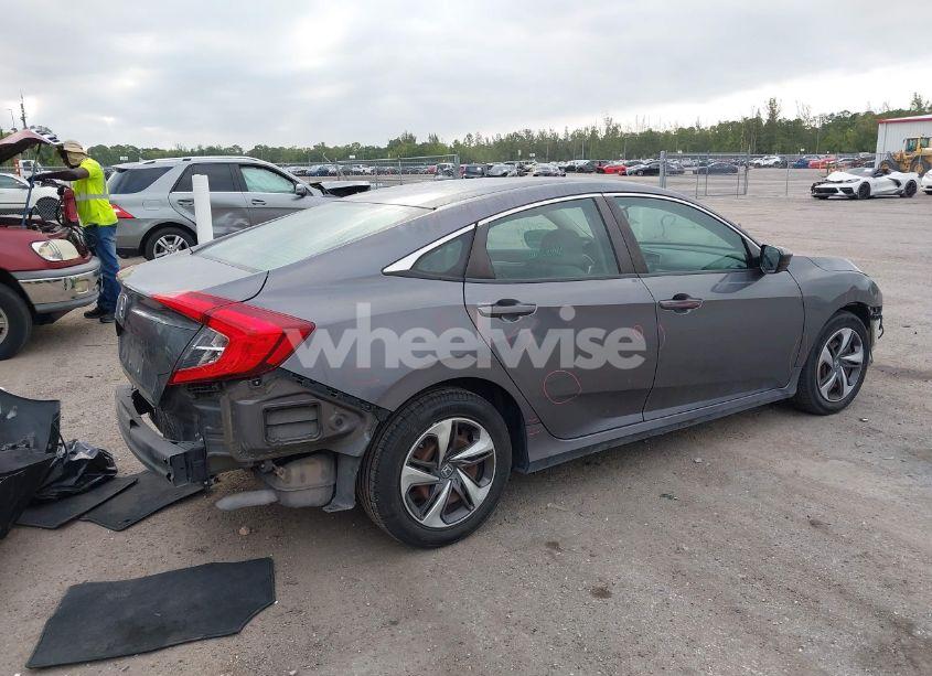 Photo 4 of 2019 Honda Civic LX (VIN 19XFC2F66KE024399)