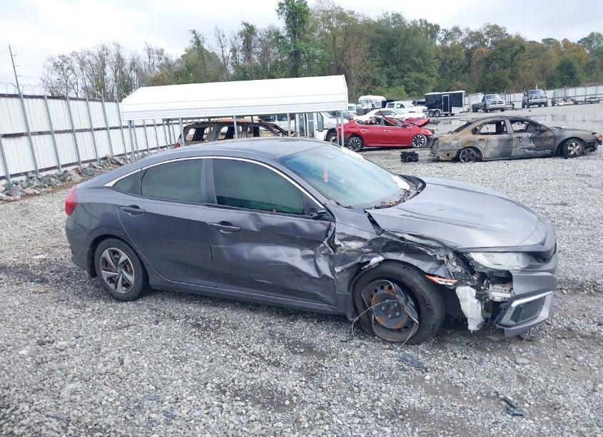 Photo 13 of 2019 Honda Civic LX (VIN 19XFC2F66KE024564)