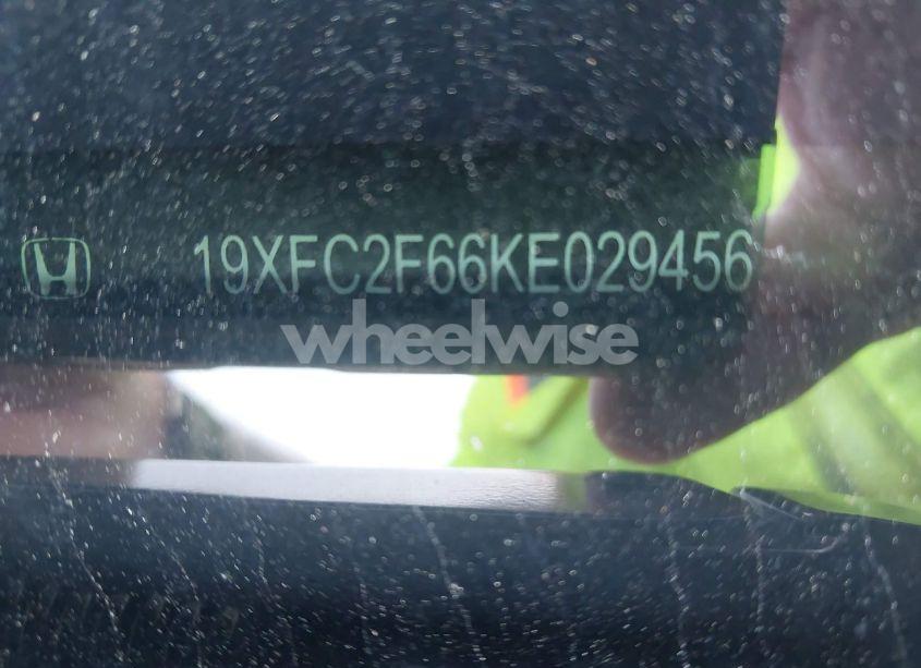 Photo 9 of 2019 Honda Civic LX (VIN 19XFC2F66KE029456)