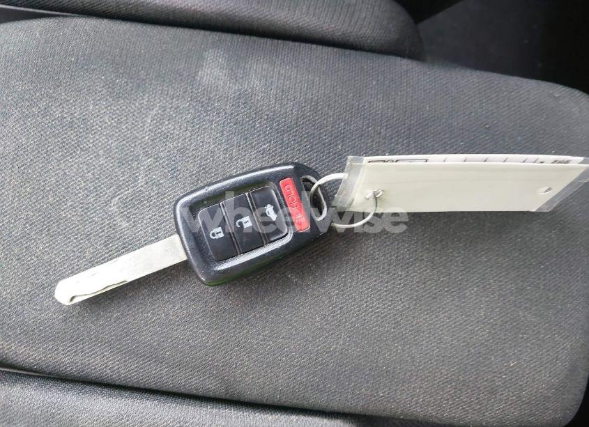 Photo 11 of 2019 Honda Civic LX (VIN 19XFC2F66KE035760)