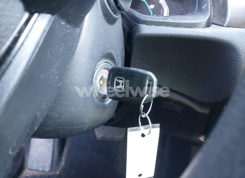 Photo 11 of 2019 Honda Civic LX (VIN 19XFC2F66KE047035)