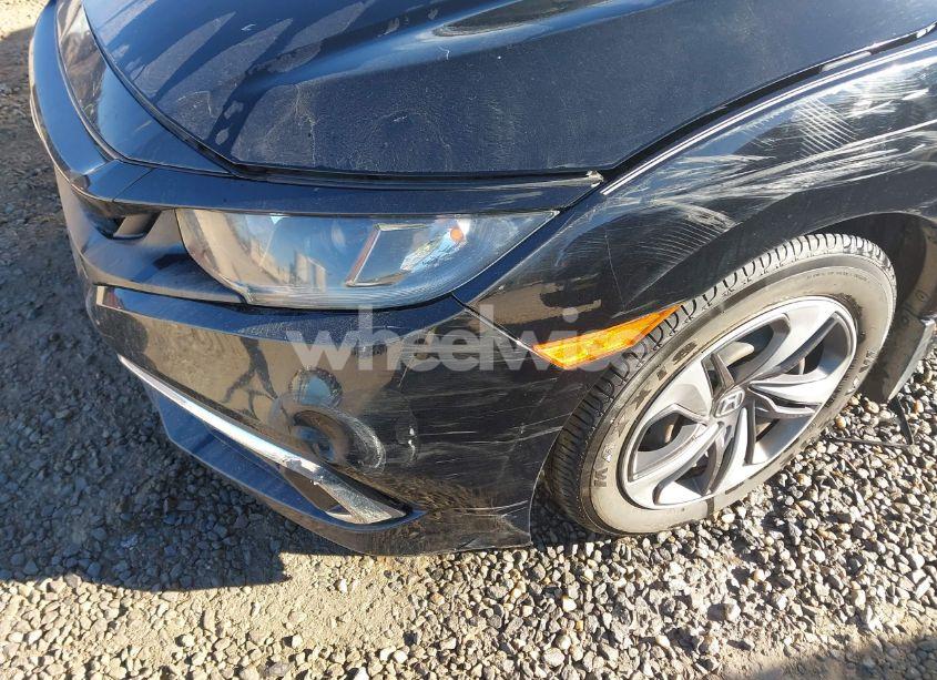 Photo 21 of 2019 Honda Civic LX (VIN 19XFC2F66KE047035)