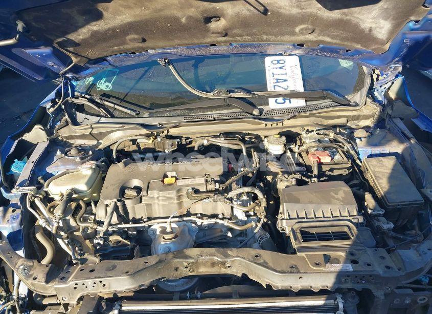 Photo 10 of 2019 Honda Civic LX (VIN 19XFC2F66KE202361)