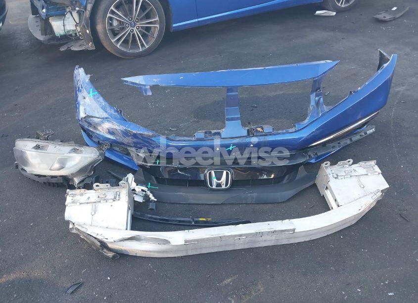 Photo 12 of 2019 Honda Civic LX (VIN 19XFC2F66KE202361)