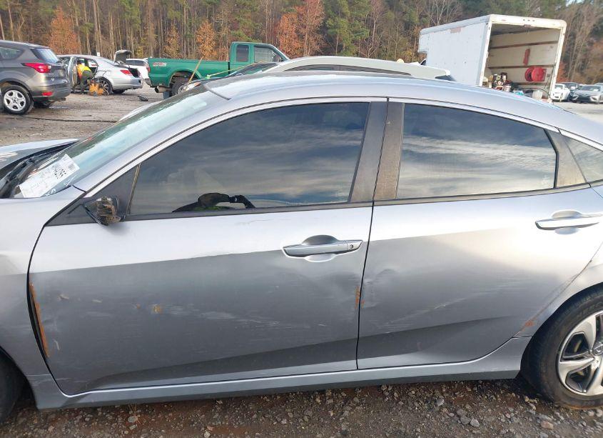 Photo 14 of 2020 Honda Civic LX (VIN 19XFC2F66LE015946)