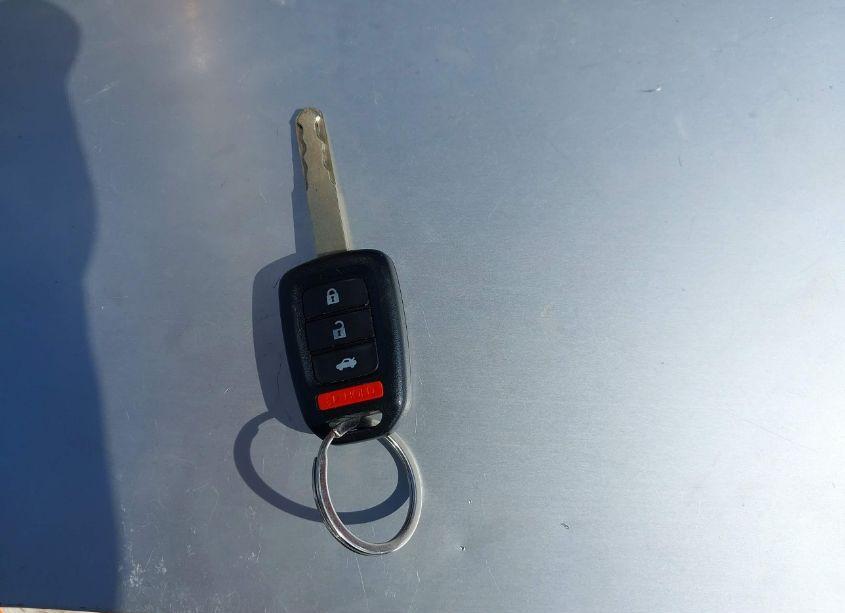 Photo 11 of 2019 Honda Civic LX (VIN 19XFC2F67KE009555)