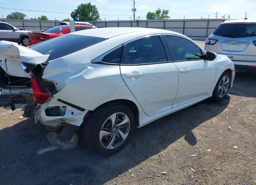 Photo 4 of 2019 Honda Civic LX (VIN 19XFC2F67KE009555)