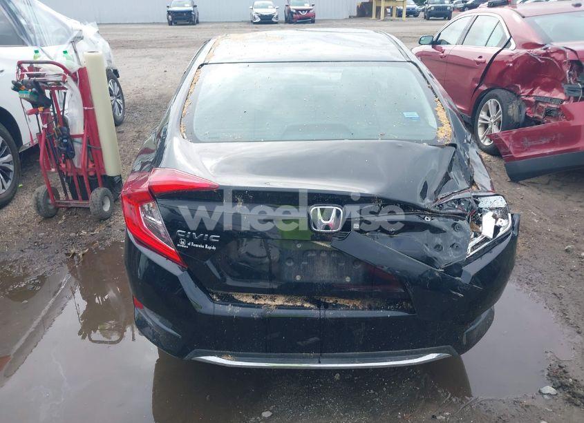 Photo 16 of 2019 Honda Civic LX (VIN 19XFC2F67KE011063)