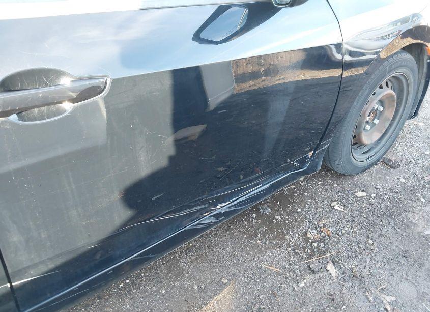 Photo 17 of 2019 Honda Civic LX (VIN 19XFC2F67KE045374)