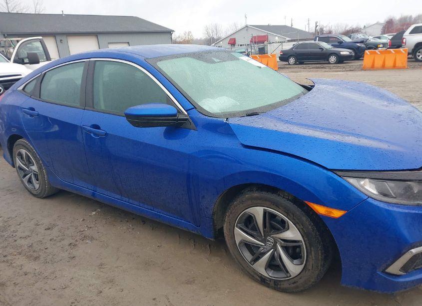 Photo 13 of 2019 Honda Civic LX (VIN 19XFC2F68KE002761)