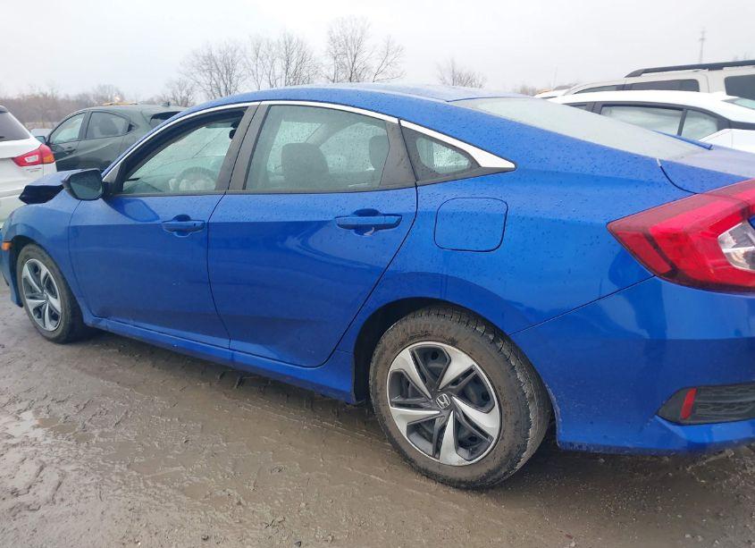 Photo 14 of 2019 Honda Civic LX (VIN 19XFC2F68KE002761)