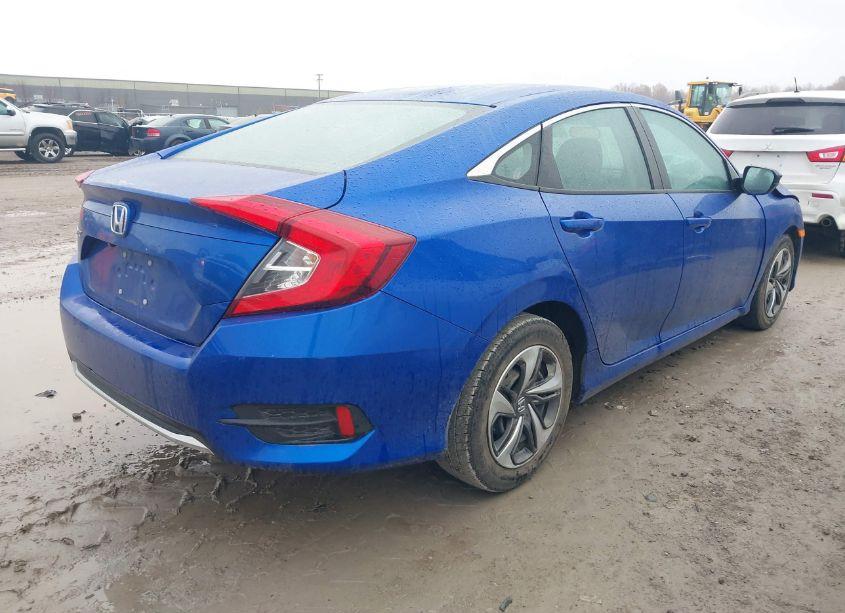 Photo 4 of 2019 Honda Civic LX (VIN 19XFC2F68KE002761)