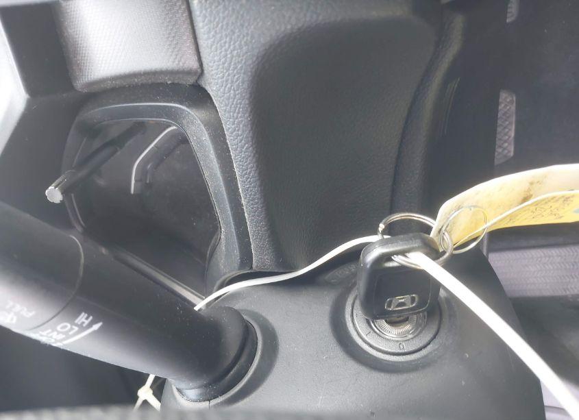 Photo 11 of 2019 Honda Civic LX (VIN 19XFC2F68KE036621)