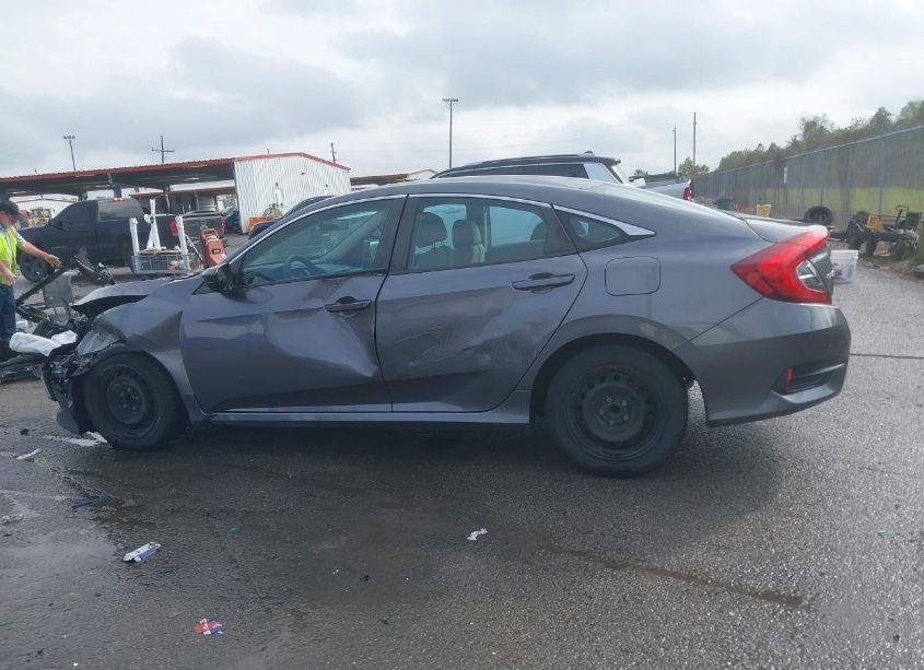 Photo 14 of 2019 Honda Civic LX (VIN 19XFC2F68KE036621)