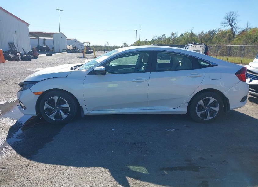 Photo 14 of 2019 Honda Civic LX (VIN 19XFC2F68KE037915)