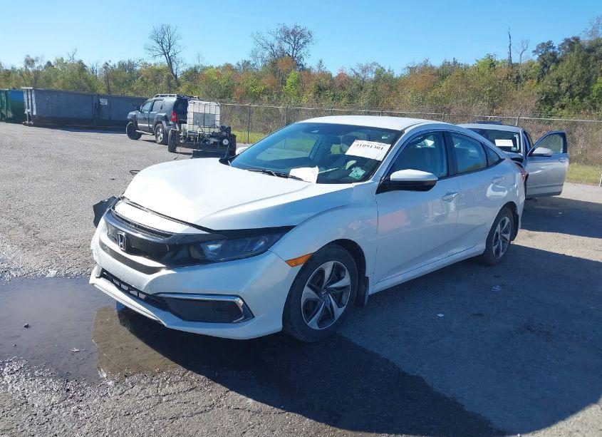 Photo 2 of 2019 Honda Civic LX (VIN 19XFC2F68KE037915)