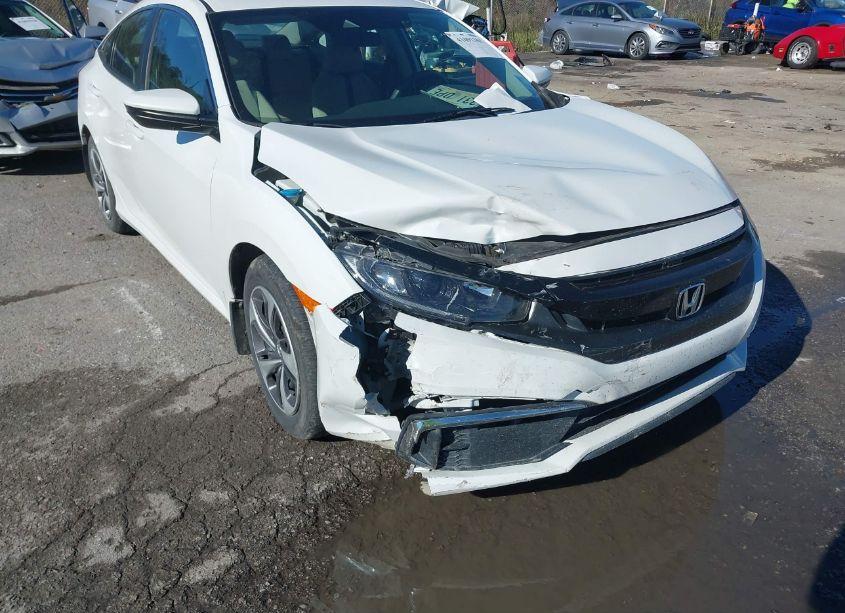 Photo 6 of 2019 Honda Civic LX (VIN 19XFC2F68KE037915)