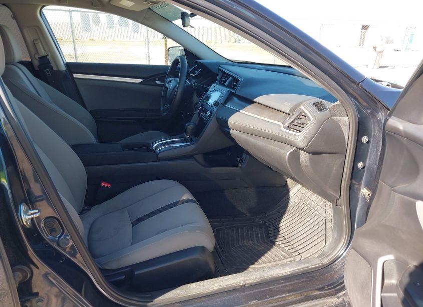 Photo 5 of 2019 Honda Civic LX (VIN 19XFC2F68KE200949)