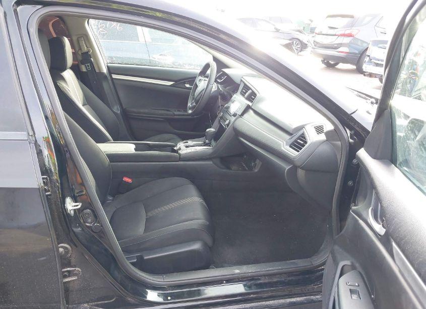 Photo 5 of 2019 Honda Civic LX (VIN 19XFC2F68KE203852)