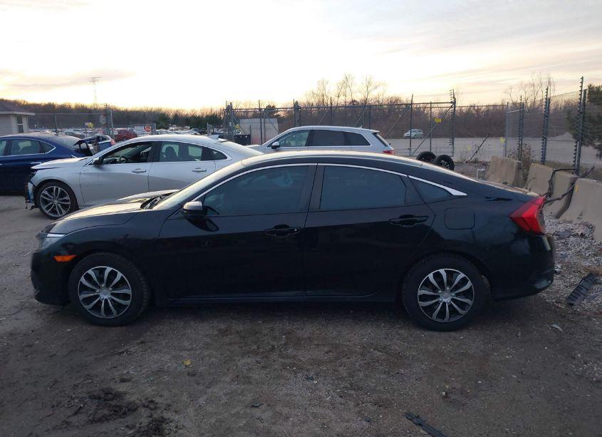 Photo 14 of 2018 Honda Civic LX (VIN 19XFC2F69JE026243)