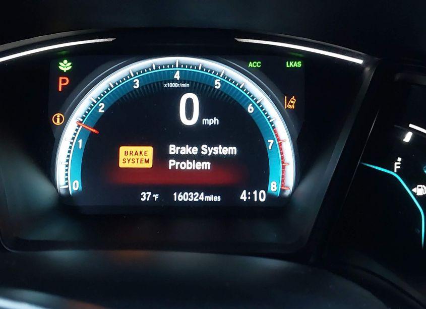 Photo 15 of 2018 Honda Civic LX (VIN 19XFC2F69JE026243)