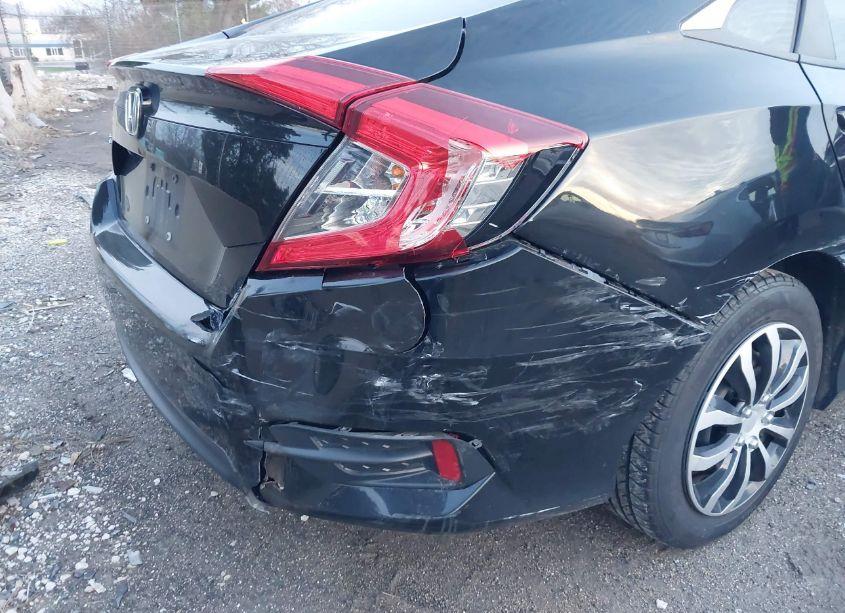 Photo 6 of 2018 Honda Civic LX (VIN 19XFC2F69JE026243)